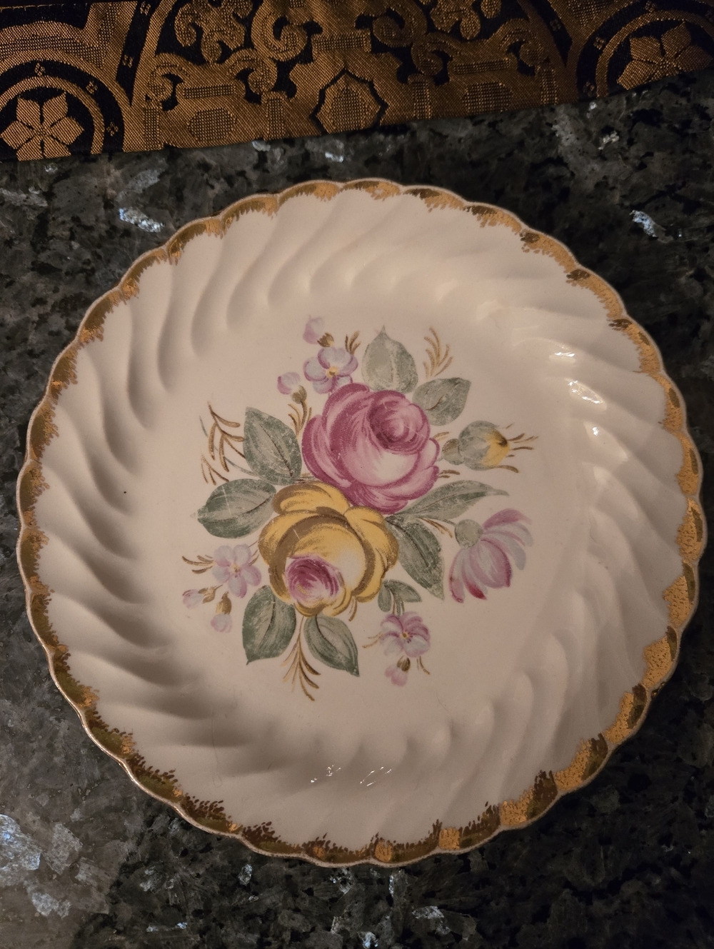 Royal China Warranted 22kt Royal Quban Royal Plate